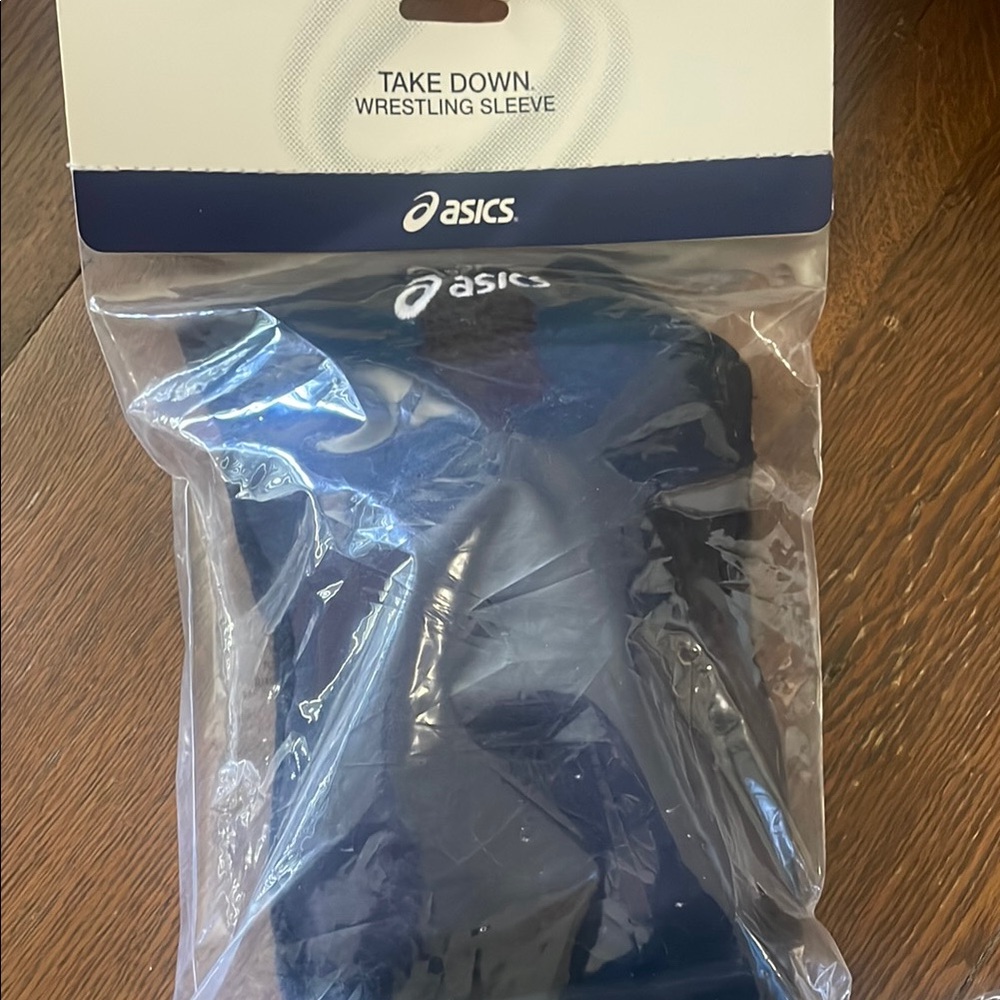 ASICS Black Wrestling Sleeve